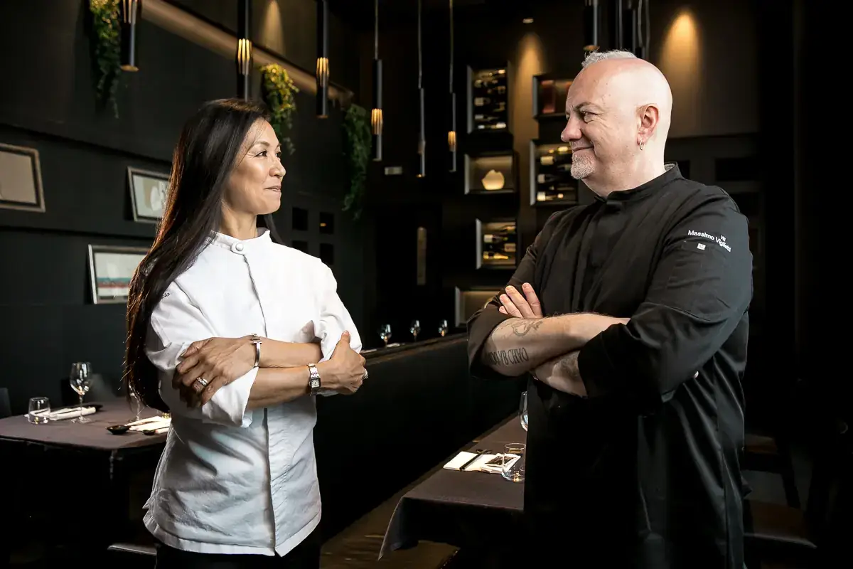 Yukari Ohashi Vitti&nbsp; e Massimo Viglietti Al Taki off, Massimo Viglietti mediatore in cucina fra Italia e Giappone